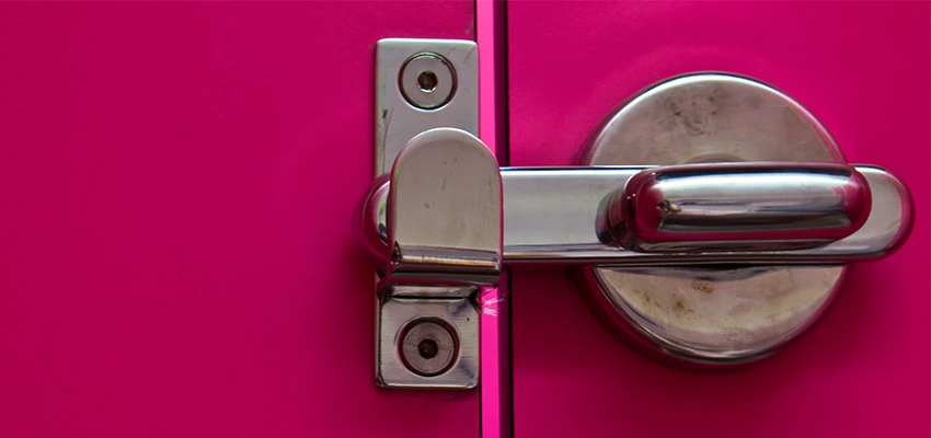 Childproof Gate Lock in Addison, Illinois