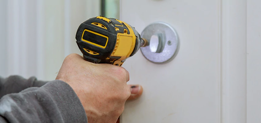 Street Locksmith For Smart Lock Repair in Addison, IL