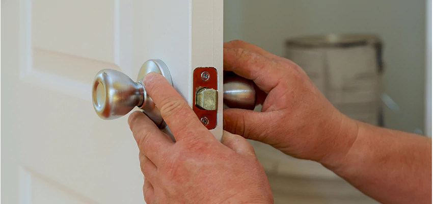 AAA Locksmiths For lock Replacement in Addison, Illinois